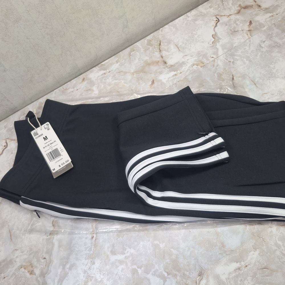 Adidas Womens Skinny Pant W/ zippered pockets, Ankles. Black Track White Stripes